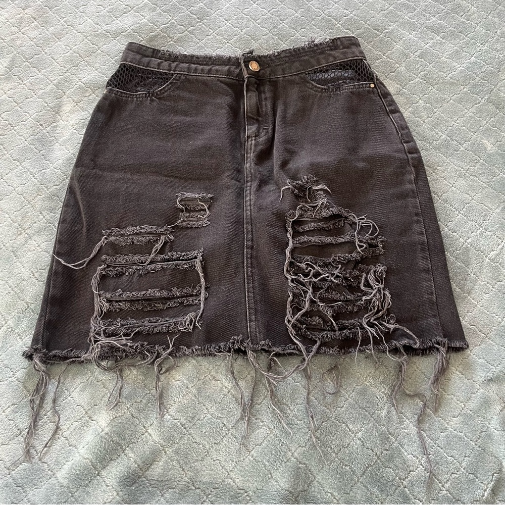 Zara Basic Z1975 Black Distressed Denim Mini Skirt Fishnet Detail Whimsigoth M